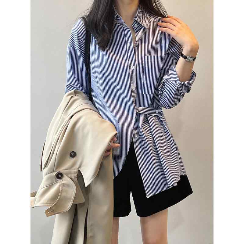 春 コーデ レディース ファッション オシャレ アイテム カワイイ コーデ シンプル きれい ナチュラル 上品カジュアル 用 ホワイト カラー 春 フレンチ ストライプ シャツ レディース 長袖 ウエスト バック スリットシャツ