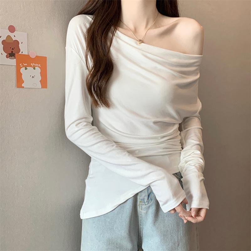 春 コーデ レディース ファッション オシャレ アイテム カワイイ コーデ シンプル きれい ナチュラル 上品カジュアル 用 ホワイト 長袖 T シャツ スリムフィット インナー レイヤリング オフショルダー トップス
