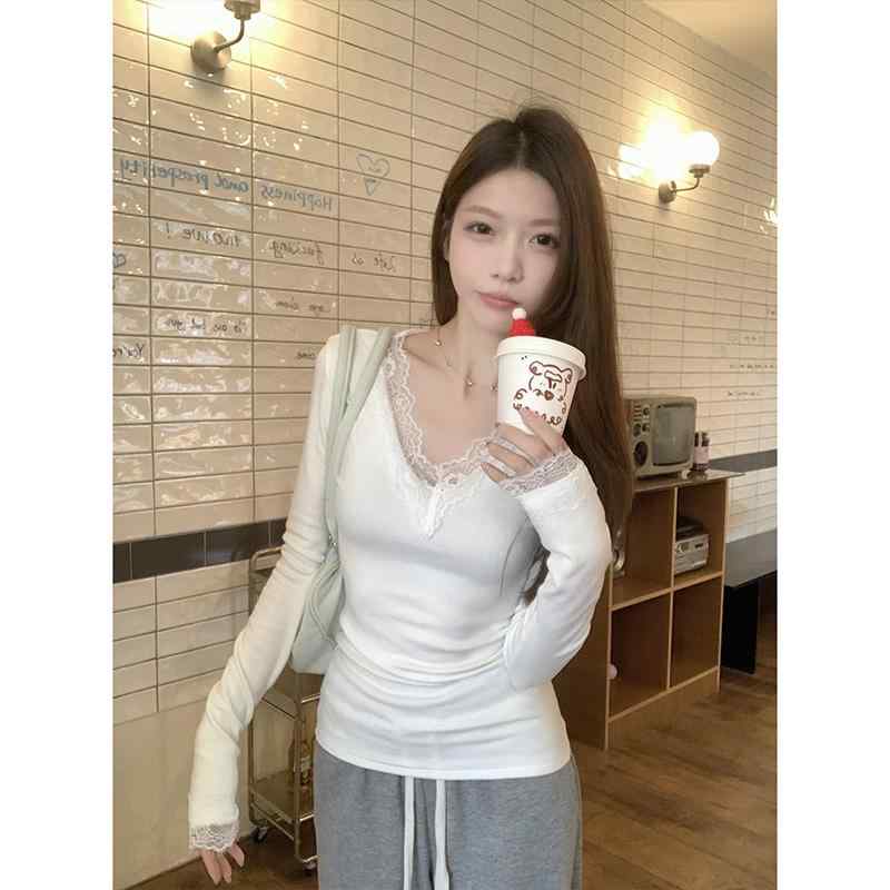 春 コーデ レディース ファッション オシャレ アイテム カワイイ コーデ シンプル きれい ナチュラル 上品カジュアル 用 Vネック レース 長袖 T シャツ トップス 韓国ファッション サイズ スリムトップス