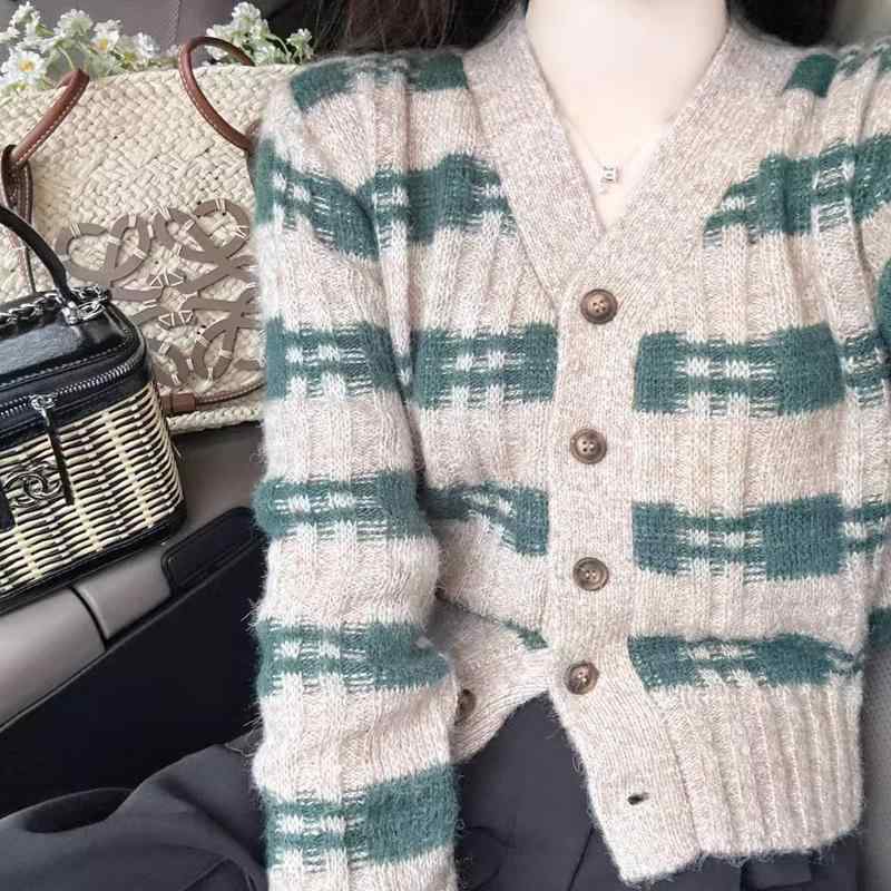 春 コーデ レディース ファッション オシャレ アイテム カワイイ コーデ シンプル きれい ナチュラル 上品カジュアル 用 レトロ 柔らかい Vネック ストライプ ニットカーディガン セーター ジャケット レディース トップス