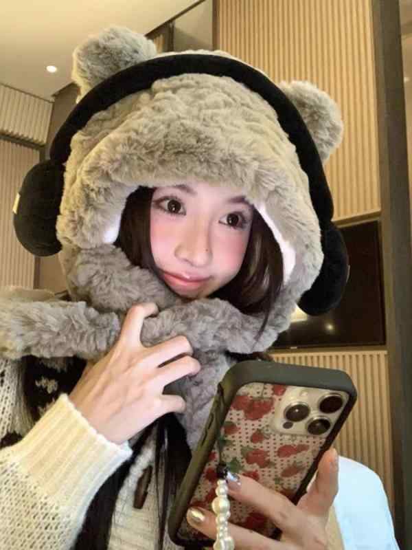 春 コーデ レディース ファッション オシャレ アイテム カワイイ シンプル きれい ナチュラル 上品カジュアル 用 クマ イヤーマフ 帽子 秋 手 暖かい 防寒 フード付き