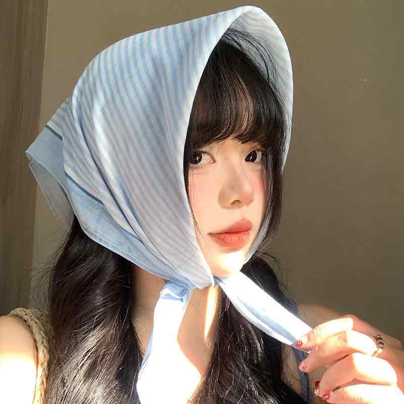 春 コーデ レディース ファッション オシャレ アイテム カワイイ コーデ シンプル きれいめ ナチュラル 上品カジュアル 女性用 婦人服 フレンチ レトロ ブルー ストライプ スカーフ ハイエンド 三角形 タイ ヘッド ヘア バンド 海辺 休日 ファッション 春