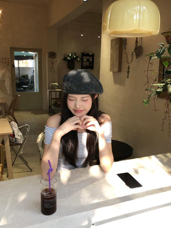 Rakuten - 春 コーデ レディース ファッション オシャレ アイテム カワイイ コーデ シンプル きれいめ ナチュラル 上品カジュアル 女性用 婦人服 星 パッチ ウォッシュ加工 デニム ベレー 帽子 印象 調節 カジュアル キャスケット