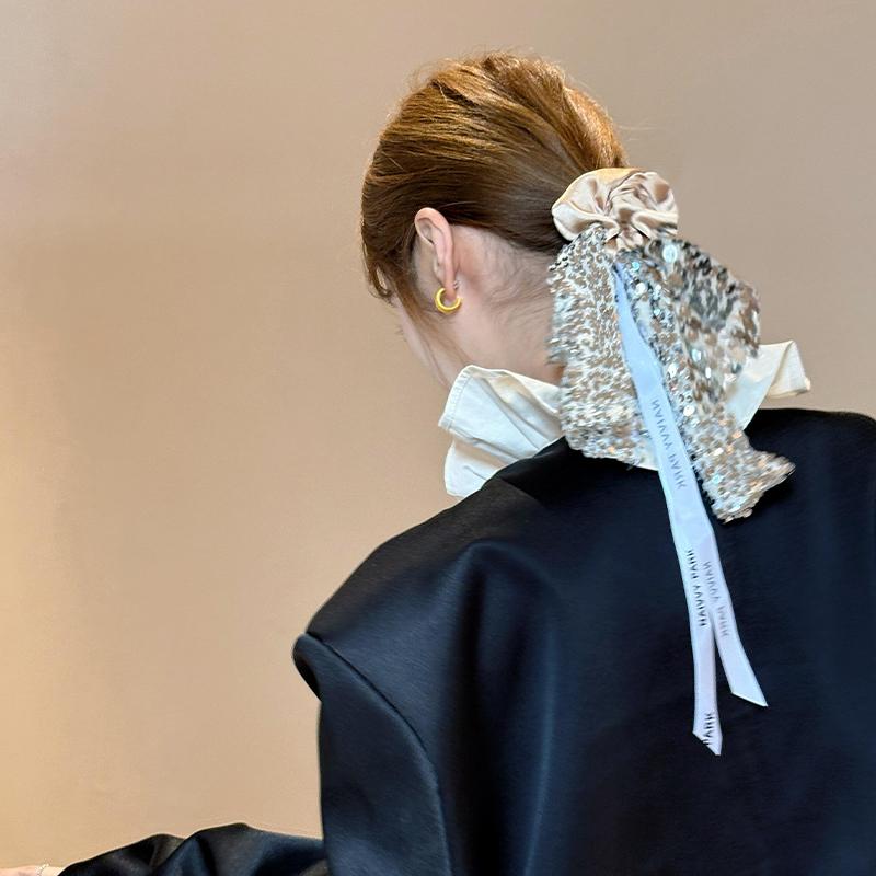 春 コーデ レディース ファッション オシャレ アイテム カワイイ コーデ シンプル きれいめ ナチュラル 上品カジュアル 女性用 婦人服 フレンチ サテン ハイエンド スパンコール リング タイ ロープ アクセサリー