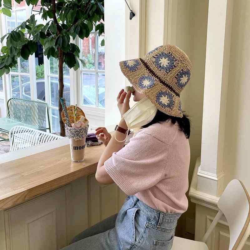 春 コーデ レディース ファッション オシャレ アイテム カワイイ コーデ シンプル きれいめ ナチュラル 上品カジュアル 女性用 婦人服 韓国ファッション 花 折りみ可能 つば広 麦わら 帽子 ビーチ フィッシャーマン ハット 旅行 ファッション サンハット