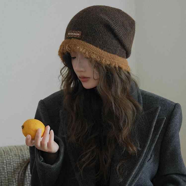 春 コーデ レディース ファッション オシャレ アイテム カワイイ コーデ シンプル きれいめ ナチュラル 上品カジュアル 女性用 婦人服 ファー 縁取り ニット 防寒 帽子 秋 暖かい プッシュアップ ハット ウール