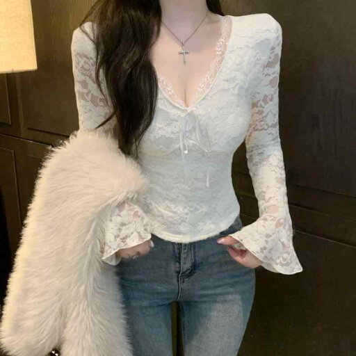 春 コーデ レディース ファッション オシャレ カワイイ シンプル きれいめ ナチュラル 上品カジュアル 婦人服 Vネック 長袖 レース トップス 厚手 トランペット スリーブ シャツ 春 コーデ レディース ファッション オシャレ カワイイ シンプル きれいめ ナチュラル 上品カジュアル 婦人服 Vネック 長袖 レース トップス 厚手 トランペット スリーブ シャツ