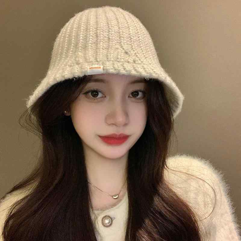春 コーデ レディース ファッション オシャレ カワイイ シンプル きれいめ ナチュラル 上品カジュアル 婦人服 ニット フィッシャーマンハット バケットハット 防寒 ウール キャップ