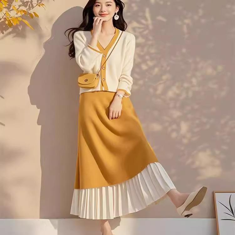 Rakuten - 春 コーデ レディース ファッション オシャレ カワイイ シンプル きれいめ ナチュラル 上品カジュアル 婦人服 通勤ウェア Vネック 黄色 セーター スカート スーツ
