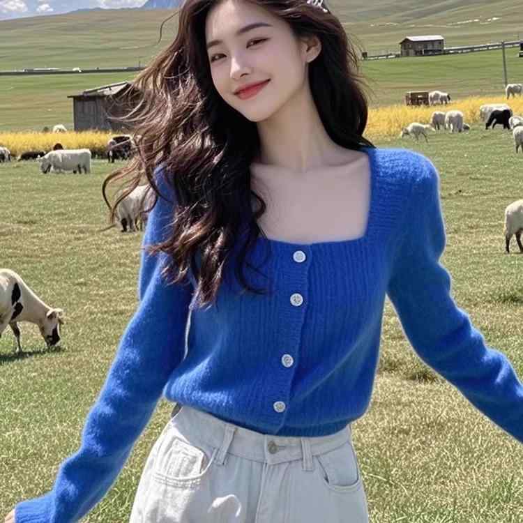 Three-Quarter Knit - 春 コーデ レディース ファッション オシャレ カワイイ シンプル きれいめ ナチュラル 上品カジュアル 婦人服 シック クラインブルー セーター ニット スクエアネック トップス