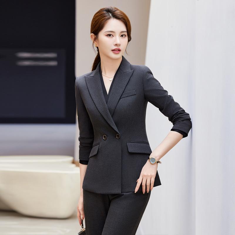 春 コーデ レディース ファッション オシャレ カワイイ シンプル きれいめ ナチュラル 上品カジュアル 婦人服 ハイエンド スーツ 面接ウェア マネージャー 通勤ウェア ダーク グレー ズボン