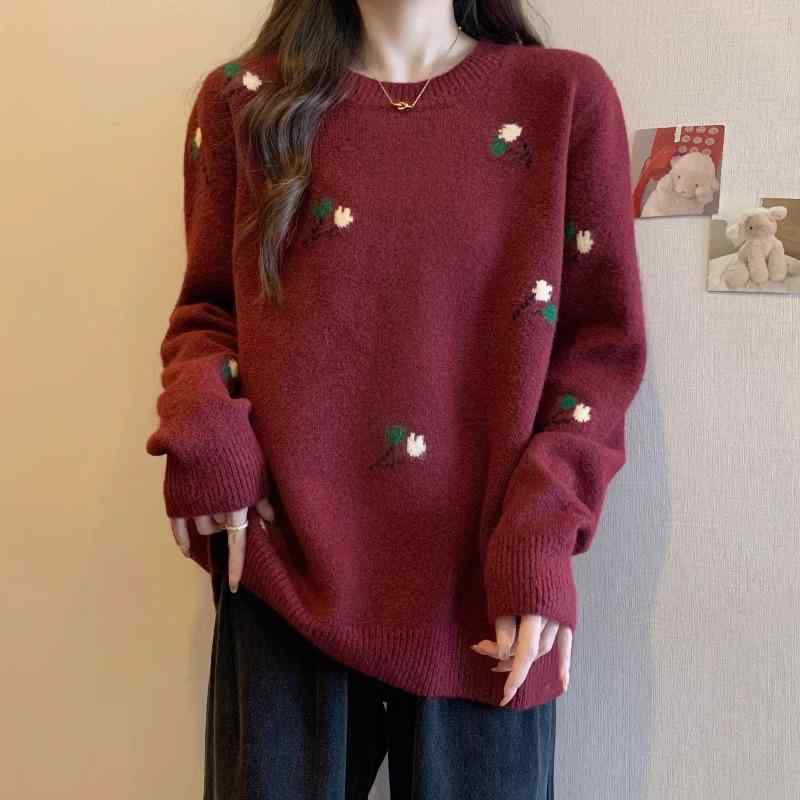 春 コーデ レディース ファッション オシャレ カワイイ シンプル きれいめ ナチュラル 上品カジュアル 婦人服 花 赤 セーター インナー レイヤリング スリム ソフト トップス