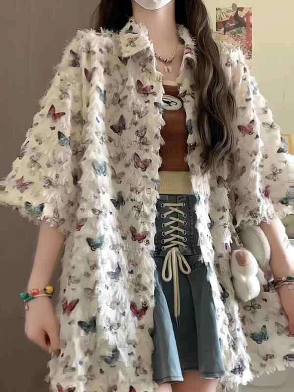 春 コーデ レディース ファッション オシャレ カワイイ シンプル きれいめ ナチュラル 上品カジュアル 婦人服 バタフライ 半袖 シャツ 夏服 ミドル丈 スリム トップス