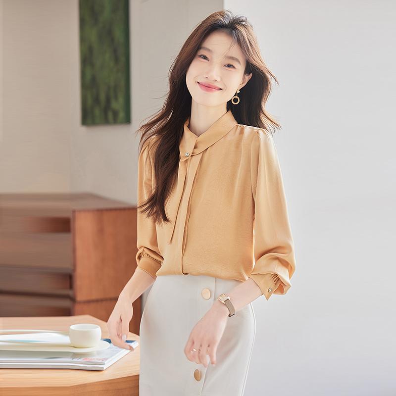 春 コーデ レディース ファッション オシャレ カワイイ シンプル きれいめ ナチュラル 上品カジュアル 婦人服 黄色 シャツ トップス サ..