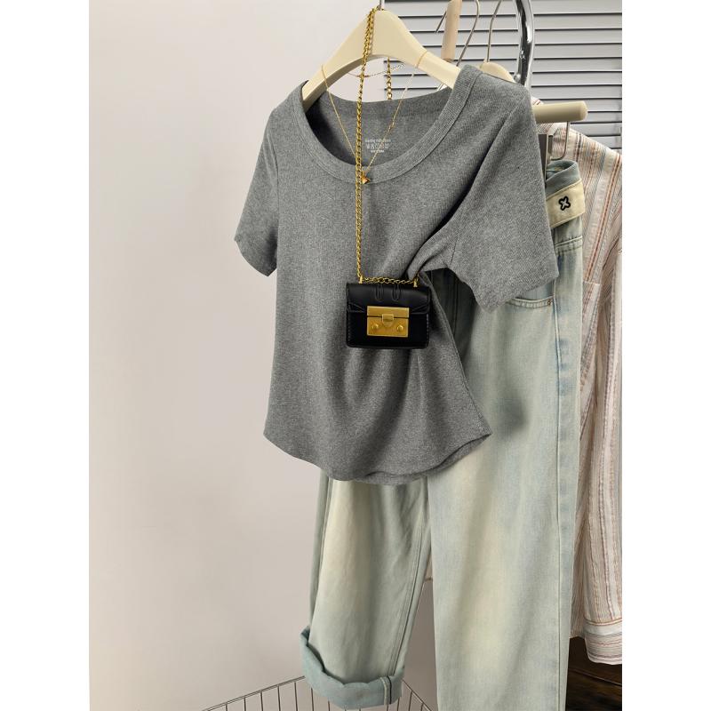 Garments - 春 コーデ レディース ファッション オシャレ カワイイ シンプル きれいめ ナチュラル 上品カジュアル 婦人服 グレー ラウンドネック 半袖 Tシャツ 夏 スリムフィット ハイエンド トップス