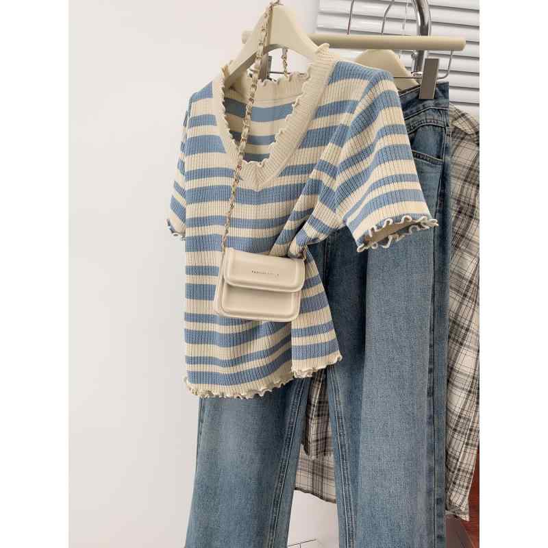 春 コーデ レディース ファッション オシャレ カワイイ シンプル きれいめ ナチュラル 上品カジュアル 婦人服 Vネック ストライプ 半袖 Tシャツ 夏 エッジ 薄手 ニット ショルダー トップス