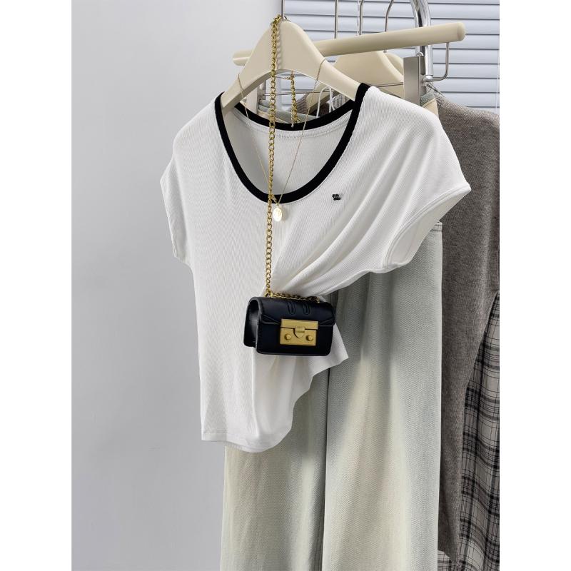 春コーデレディースファッションオシ...