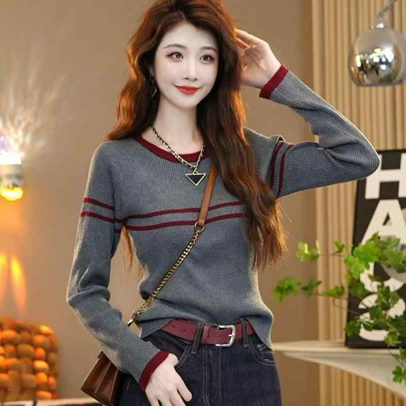 春 コーデ レディース ファッション オシャレ カワイイ シンプル きれいめ ナチュラル 上品カジュアル 婦人服 プルオーバー セーター ストライプ レイヤリング シャツ トップス スリム