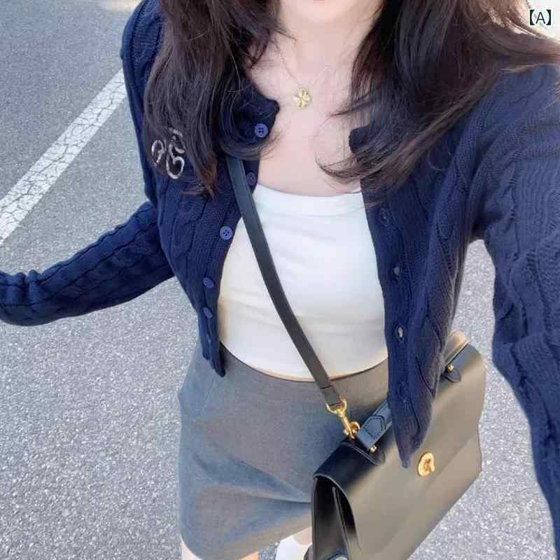 春 コーデ レディース ファッション オシャレ カワイイ シンプル きれいめ ナチュラル 上品カジュアル 婦人服 ネイビーブルー ツイスト ニット カーディガン ジャケット ウェア ハイエンド アウターウェア セーター トップス