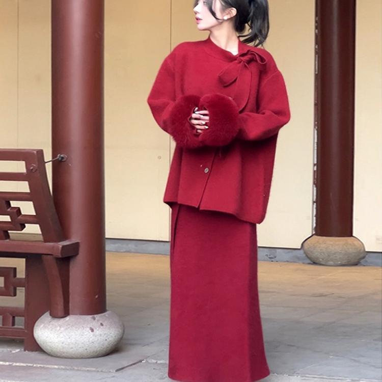 春 コーデ レディース ファッション オシャレ カワイイ シンプル きれいめ ナチュラル 上品カジュアル 婦人服 ハイエンド 赤 ファー 袖 ジャケット ハイウエスト スカート スーツ