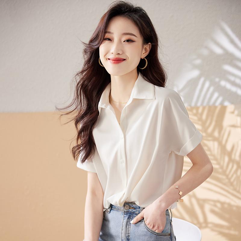 春 コーデ レディース ファッション オシャレ カワイイ シンプル きれいめ ナチュラル 上品カジュアル 婦人服 トップス OL 通勤ウェア シンプル 快適 ゆったり スリム 半袖 白 シャツ