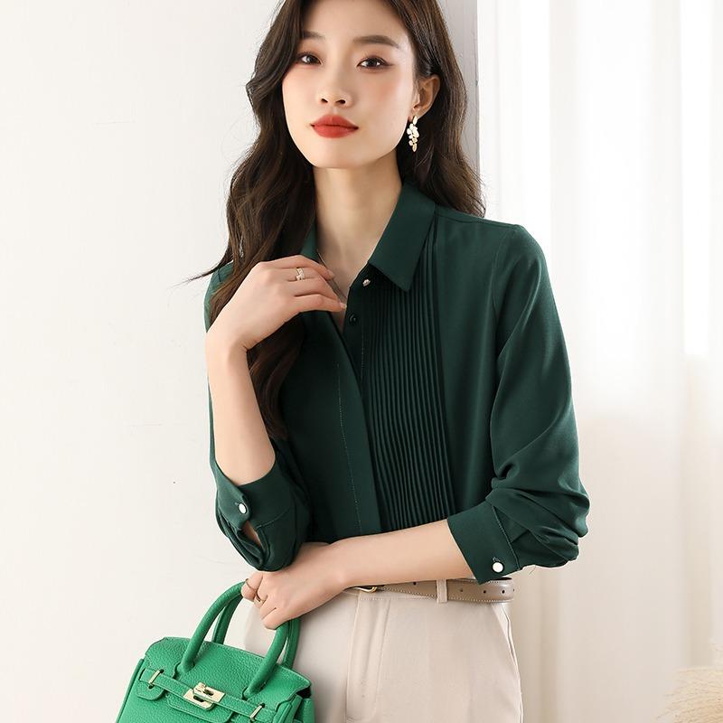 春 コーデ レディース ファッション オシャレ カワイイ シンプル きれいめ ナチュラル 上品カジュアル 婦人服 シャツ ポロカラー シック トップス 長袖 プリーツ 通勤ウェア OL