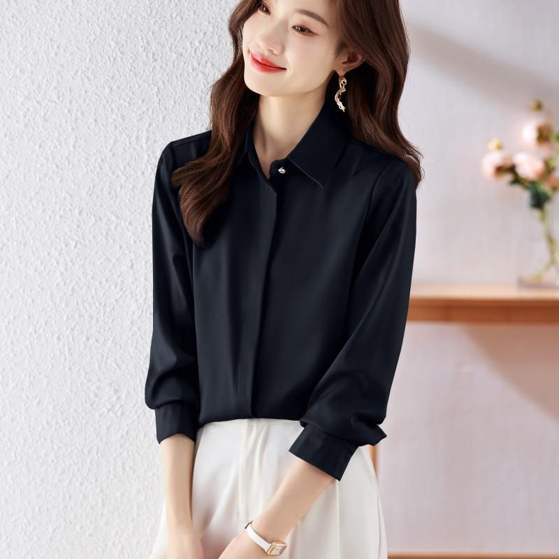 春 コーデ レディース ファッション オシャレ カワイイ シンプル きれいめ ナチュラル 上品カジュアル 婦人服 黒 シャツ ハイエンド トップス アセテート サテン 面接ウェア フォーマル