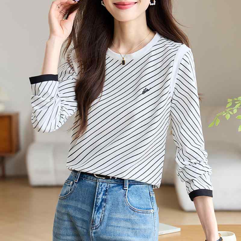 Rakuten - 春 コーデ レディース ファッション オシャレ カワイイ シンプル きれいめ ナチュラル 上品カジュアル 婦人服 ニット Tシャツ レイヤリング ストライプ ゆったり ウエスタンスタイル 長袖 トップス