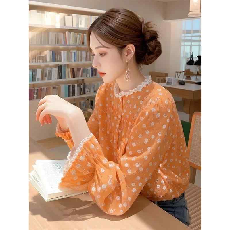 春 コーデ レディース ファッション オシャレ カワイイ シンプル きれいめ ナチュラル 上品カジュアル 婦人服 フレンチ ドット シャツ パフスリーブ 長袖 スリムトップス
