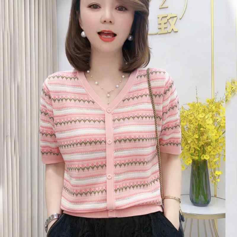V-Neck - 春 コーデ レディース ファッション オシャレ カワイイ シンプル きれいめ ナチュラル 上品カジュアル 婦人服 Vネック テンセル ストライプ 半袖 ニット セーター トップス T