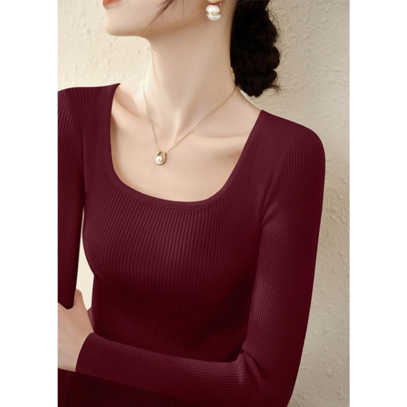 Three-Quarter Knit - レディース 大人 きれいめ シンプル 上品 着回し ベーシック カジュアル ナチュラル ロングシーズン レッド スクエアネック ウール 長袖 ニット セーター ネックインナーレイヤーベーストップ