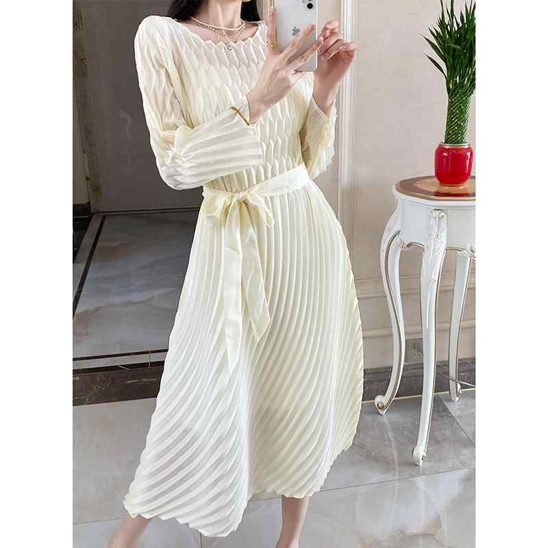 春コーデレディースファッションオシ...