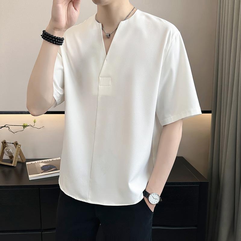 春 コーデ メンズ 用 服 シンプル ファッション オシャレ 大人 かっこいい 紳士服 半袖 Vネック シャツ ハイエンド 夏 カジュアル 通勤スタイル 重ね着コーデ ゆったりシルエット さらっと着 普段使い