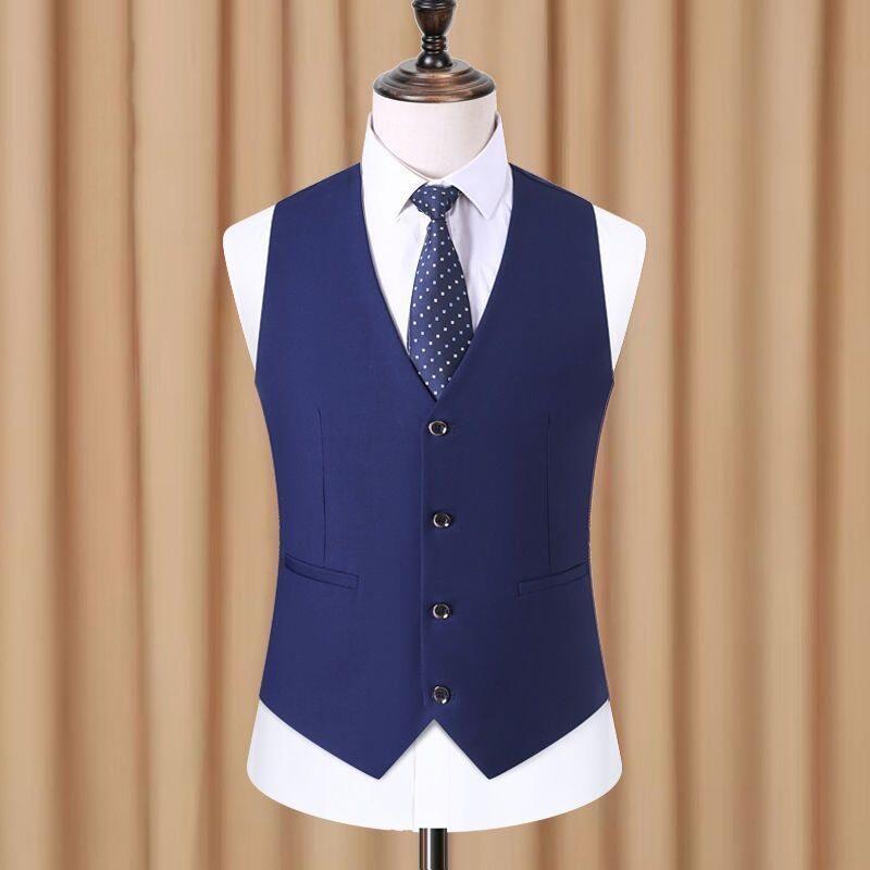 春 コーデ メンズ 用 服 シンプル 大人 紳士服 カジュアル スリム ベスト ビジネス フォーマルウェア スーツ 春秋 カジュアル 通勤スタイル 重ね着コーデ ゆったりシルエット 重ね着アイテム 季節変わり目 軽やかコーデ 羽織り