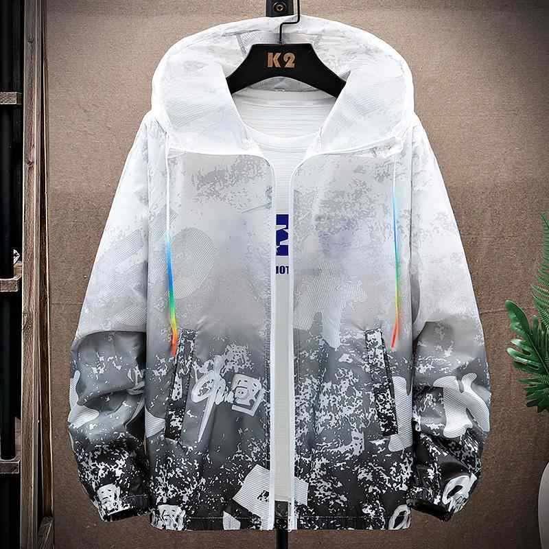 春 コーデ メンズ 用 服 シンプル ファッション オシャレ 大人 かっこいい 紳士服 ゆったり フード付き グラデーション ジャケット 夏 カジュアル 通勤スタイル 重ね着コーデ ゆったりシルエット 軽アウター