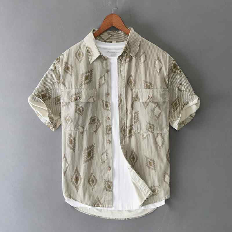 春 コーデ メンズ 用 服 シンプル ファッション オシャレ 大人 かっこいい 紳士服 カジュアル 半袖 シャツ ストライプ 夏 カジュアル 通勤スタイル 重ね着コーデ ゆったりシルエット さらっと着 普段使い