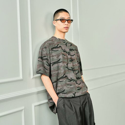 春 コーデ メンズ 用 服 シンプル ファッション オシャレ 大人 かっこいい 紳士服 アメリカン ゆったり 半袖 迷彩 シャツ 夏 カジュアル 通勤スタイル 重ね着コーデ ゆったりシルエット さらっと着 普段使い 春 コーデ メンズ 用 服 シンプル ファッション オシャレ 大人 かっこいい 紳士服 アメリカン ゆったり 半袖 迷彩 シャツ 夏 カジュアル 通勤スタイル 重ね着コーデ ゆったりシルエット さらっと着 普段使い
