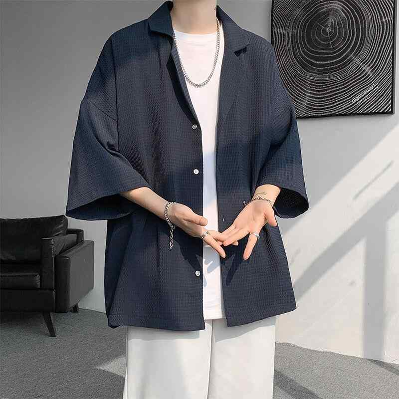 春 コーデ メンズ 用 服 シンプル ファッション オシャレ 大人 かっこいい 紳士服 ゆったり 五分丈 半袖 シャツ ジャケット ドレープ 夏 カジュアル 通勤スタイル 重ね着コーデ ゆったりシルエット 軽アウター