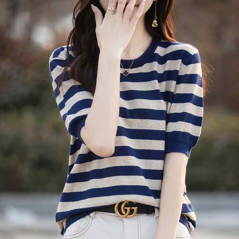 Other - 春 コーデ レディース ファッション オシャレ カワイイ シンプル きれいめ ナチュラル 上品カジュアル 婦人服 ホワイト カラー 夏 コントラスト ストライプ ラウンドネック セーター 半袖 Tシャツ トップス