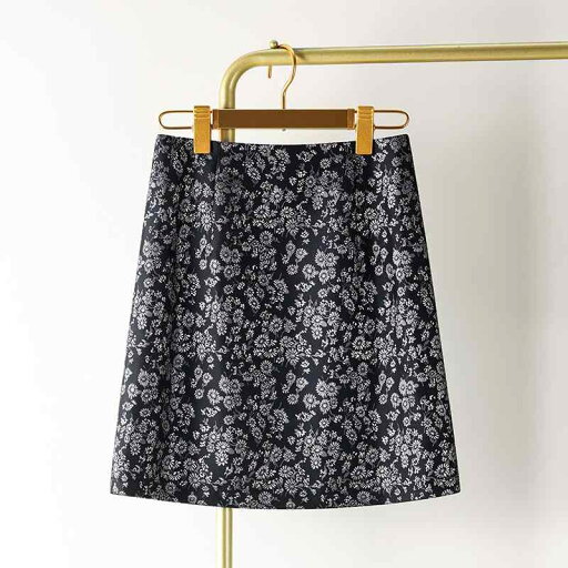 夏コーデ レディース ファッション 服 オシャレ カワイイ 女性用 シンプル 大人カワイイ 大きいサイズ 婦人服 ブラック 立体 デイジー ジャカード スカート Aライン 夏コーデ レディース ファッション 服 オシャレ カワイイ 女性用 シンプル 大人カワイイ 大きいサイズ 婦人服 ブラック 立体 デイジー ジャカード スカート Aライン