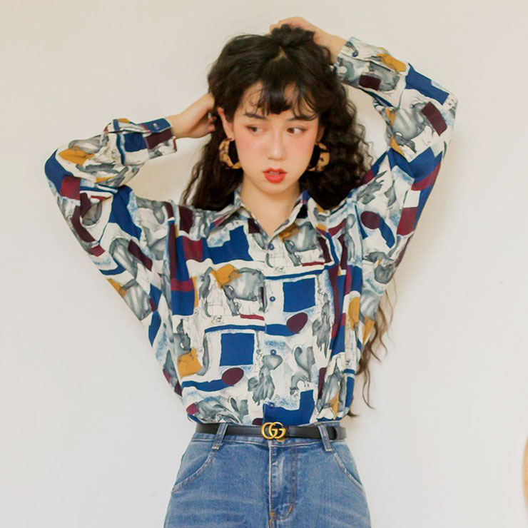 Rakuten - レトロプリントシャツ ■ シャツ ブラウス セレブ オフィス OL トップス 通勤 かわいい 大人 冷房 レディース 春 夏 秋 冬