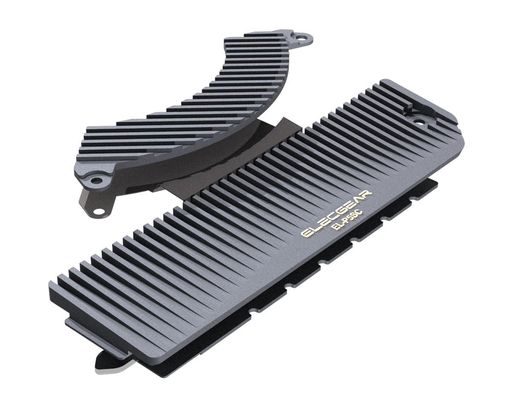 [PS5 ProとSlim SSD用の超ヒートシンク] – 究極バージョンは、PlayStation 5 ProとSlim内部NVMe SSDで動作します。銅ブリッジで接続された内部と外部のアルミニウムデッキを備えています。多数の冷却フィン、完全に接続されたエアトンネル、PS5メイン冷却ファンによって加速される空気循環の繊細な利用。極端なGen4 SSDの熱管理のための究極の冷却ソリューション [ヒートパイプとヒートブリッジ] – 6.7mmの極端に幅広の銅製ヒートパイプが下部デッキにシームレスに埋め込まれています。パイプはSSDによって生成された熱を吸収し、上部デッキに効果的に伝導します。ナノグラフェンでコーティングされた銅製ブリッジは外部ヒートシンクに接続します。冷却ファンのないパッシブ設計は、完全な静音性を目指しています。最高の放熱のために複数のサーマルパッドが含まれています [互換性に関する注意] – このP5SPモデルは、PS5 Pro CFI-7000およびSlim CFI-2000エディションで動作します。(🔺注意: 最新のPS5 Proでは、ヒートブリッジの角をカットする必要があります。