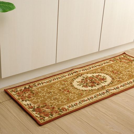サイズ:約44x240cm 本体重量:約1.3kg 素材:表地=ナイロン100% 裏地=ポリエステル100%【不織布】すべりにくい加工 原産国:中国製 絵羽柄のカーペットです。