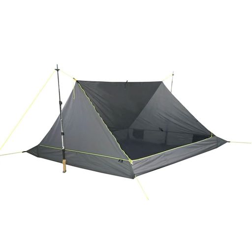 大好評のニンジャシリーズ第2弾。NINJA TARPに組み合わせて使うインナーテント。重量わずか約650g、ニンジャタープと合せて約1150gの2人用のA型テントとなります。両サイドは広大なメッシュを採用。タープを上げれば抜群の開放感です。2張りを連結すれば大人4人が余裕で過ごせる空間に。ツーリングやキャンプで自由度の高い快適な空間をつくります。※画像のニンジャタープ、ポールは別売りです、サイズ約180(幅)x190(奥行)x100(高さ)cm、収納サイズ約27x11x11cm、重量約650g/最小重量約620g(スタッフサック除く)、素材30Dシルナイロン