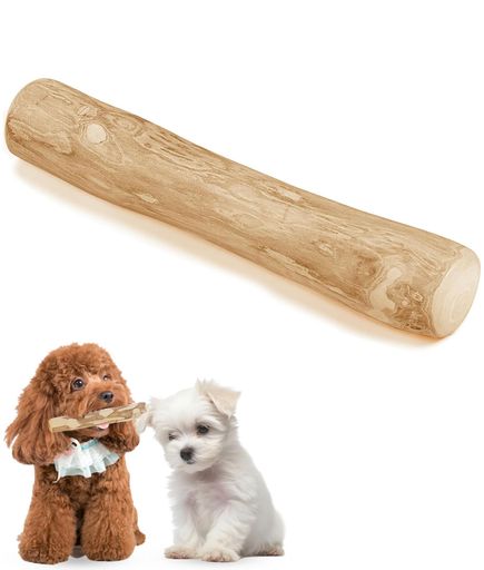 セット内容:犬用コーヒーウッドガムおもちゃ1本、犬種によって口径や咬合力が異なるため、上記サイズを参考に選択してください。 100%コーヒーの木を使用:樹齢20年以上のコーヒーの木から原料を採取。天然素材のみを使用し、表面はサンドペーパーで処理。頑丈で耐摩耗性に優れ、木材表面は研磨処理により滑らかで細やか。ペットの口腔を傷つける心配がありません。 噛む楽しさで歯を清潔に:犬が遊びながら噛む過程で、自然に歯垢を除去できるだけでなく、ストレス解消にも効果的です。 絆を深める交流ツール:本製品はペットと飼い主の交流促進を目的としています。木棒をかむことで犬はリラックスし、ストレスを解消できるため、家具をかじるなどの破壊行為を減らせます。犬の健康的な成長をサポートし、好奇心を刺激することで、精神的な満足感を高めます。 安全に遊ぶための注意点:天然素材ですが、飲み込めるサイズの破片に砕ける可能性があるため、遊ぶ際は必ず飼い主が常に監視してください。