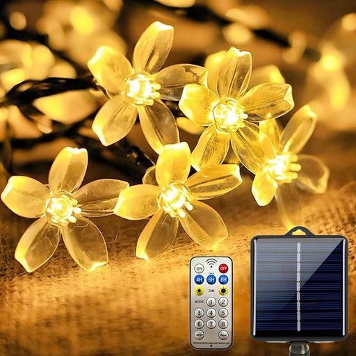 🌞【業界創新設計|3種状態インジケーター搭載】業界をリードする創新デザインを採用。充電状態・点灯状態・タイマー設定状態を一目で確認できる3種類のインジケーターを搭載。高性能リチウム電池により、満充電で最大20時間の連続点灯が可能。太陽光で自動充電、日没後は自動点灯するので、電気代0円で手間いらず。 🌈【8モード切替|ワンタッチで雰囲気チェンジ】全8種類の点灯モード(常灯/点滅/フェード/チェイスなど)を搭載。ボタン一つで簡単に切り替えられ、ガーデニング、パーティー、店舗ディスプレイなど、シーンに合わせて理想の雰囲気を演出します。 💡【全長7m・50灯|高輝度LED】全長7メートルのコード(電源延長ケーブル2m含む)に50個の高輝度LEDを配置。広い範囲を明るく、華やかに照らし出します。お庭の木々やフェンス、壁面など、広い面積の装飾にもぴったりです。 🌧️【IP65防水|屋内・屋外兼用】IP65等級の防塵・防水性能により、雨天などの屋外環境でも安心してお使いいただけます。庭木、クリスマスツリー、ベランダなど、多彩なシーンを優雅に照らします。