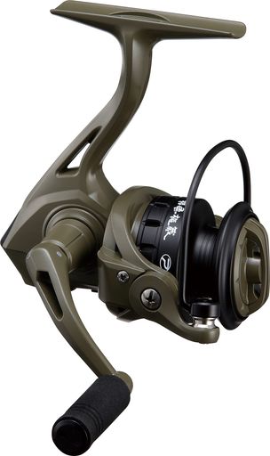 商品コード:NGKSP800OK カラー:オリーブカーキ 規格:800●ハンドル:右/左●ナイロンライン(号/m):1.5/100 ギア比:5.2:1●ベアリング:2BB+1●最大ドラグ力(kg):3 最大巻上長(cm/ハンドル1回転):51●ハンドル長(mm):40