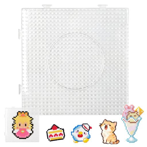 【製品仕様】このアイロンビーズ プレートは以下の7種のセットからお選びいただけます:5mm用 正方形 1個入り。 【優れた素材】このアイロンビーズ プレートは厳選された優良素材を使用。軽量で耐久性に優れ、破損に強く、何度でも繰り返し使用可能です。持ち運びも便利で、家庭や外出先での手作り活動に最適です。 【プレート連結&amp;自由な発想】アイロンビーズと組み合わせて、このプレート上で自由にDIYをお楽しみいただけます。このアイロンビーズ プレートは連結可能で、様々な模様や大きな作品をデザインできます。 【実践力を育む】このアイロンビーズ 5mm プレートは、お子様の色彩感覚と指の柔軟性を鍛え、創造性を引き出すのに最適です。遊びながら集中力も自然と身につきます。 【安心の耐久性】アイロンビーズ プレートはプラスチック製で材質が厚く丈夫。壊れにくく、長期間ご愛用いただけます。お子様の工作から大人の本格的な作品作りまで幅広く対応します。