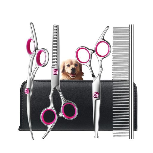 【高品質のステンレス製】: この犬用のはさみは、4CRチタンコーティングがされたステンレス製で、切れ味が良く、頑丈です。毛を引っ張ってしまうことがありません。 【安全な丸型の先端部】: 当社のグルーミング用はさみは、先端部が丸くなっているため、特に難しい部分 (顔、耳、目、鼻、足など) をグルーミングする際に、誤ってペットを刺してしまう心配がありません。 【人間工学に基づくデザイン】: ハンドルのゴム製リングで、指が痛くならず、滑りにくく持ちやすいです。 様々なサイズの指に対応できるよう取り外すこともできます。 【調節可能で静か】: 犬や猫のグルーミング用はさみの中央のネジは、緩めたり締めたりして調整して使えます。 グリップにはノイズを抑えるパッドが付いているため、ペットが電動バリカンのように怖がることがありません。 【完璧なペットのグルーミング用はさみキット】: ペットのグルーミング用はさみキットには、6.5インチのすきバサミ、6.5インチのカーブバサミ、6.5インチのストレートバサミ、くし、クリーニング布、スタイリッシュなブラックレザーケースが入っています。