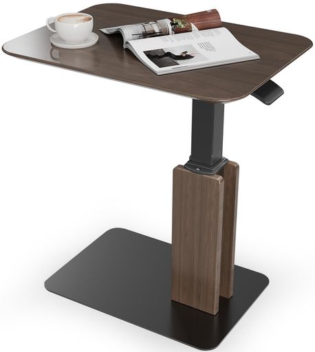 【製品仕様】 ◆サイズ:幅480x奥行360x高さ380-570mm ◆天板素材:メラミン化粧板 ◆本体重量:約8.9kg ◆耐荷重:約15kg 【和室にぴったり】この小型サイドテーブルは和室専用に設計されており、和室に最適で、座布団、こたつ、低いテーブル、ローソファ、ベッドなど、あらゆる低めの座席と完璧に調和します。 【雰囲気を格上げ】 このローサイドテーブルは、深みのある木目調の天板とブラックの鋼製ベースが組み合わさり、お部屋に洗練された雰囲気を添えます。高さは38cmから57cmまで調節可能で、実用性に優れています。クッションと組み合わせて使用しても、リクライニングソファの前に置いても、サイズがぴったりです。底部に4mmの超薄型ベースを採用した、足を存分に伸ばせるミニテーブルです。 【安全性・安定性】安全性を確保するため、すべての角は丸くなっています。太くした支柱が安定性を確保すると同時に、最大15kgの重量を支えることができます。内蔵の高品質ガススプリングにより、ワンタッチで自由な高さ調節が可能です。優れた子供用ロータイプ学習デスクです。